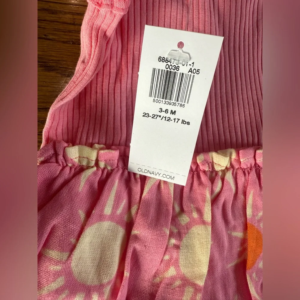NWT. Old Navy Sleeveless Ribbed Bodysuit Dress for Baby. 3-6 Months